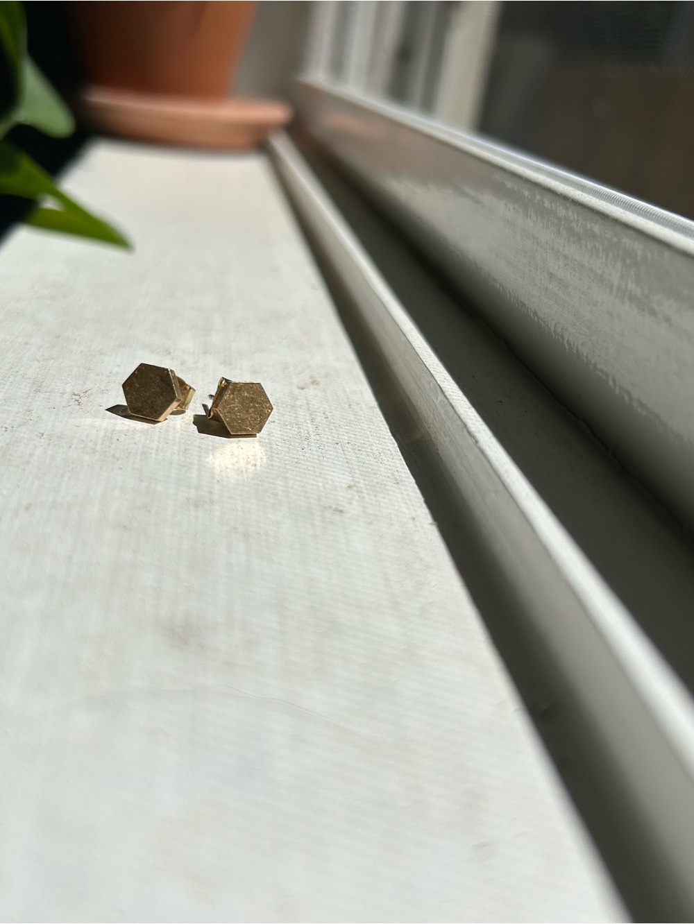 Madewell hexagon gold tone earrings